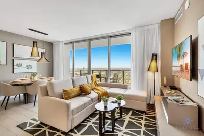 Image de Luxury Bay View Condo| Complementary Parking