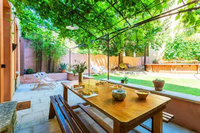 Image de Le Gîte du Carmel: Un lieu prestigieux pour une parenthèse mémorable en Provence