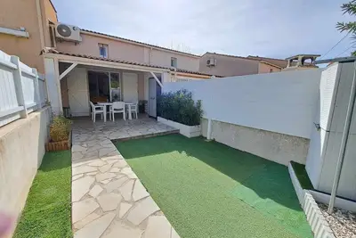 Image de Maison mitoyenne climatisée avec piscine, grande terrasse, proche plage à Marseillan