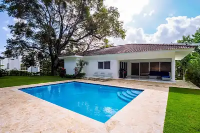 Residencial Hispaniola Villa 108\/4 Bedroom\/Pool\/Ac\/Maid