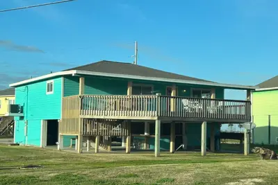 Image de Fabulous open concept cabin sleeps 12 on Bolivar Peninsula