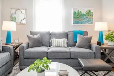 Image de Stylish Comfort | Lynchburg Single Level 2br Gem!