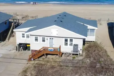 Image de Sea Life Cottage - True Oceanfront Home with Ocean Views