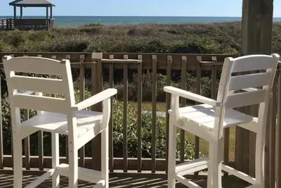 Image de Oceanfront. Duck. Affordable.