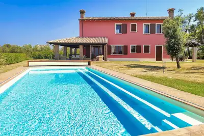 Villa Villacolle by BarbarHouse