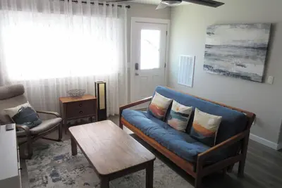 Image de Cozy, updated mid-century house. Close to downtown and Mt. Rushmore.