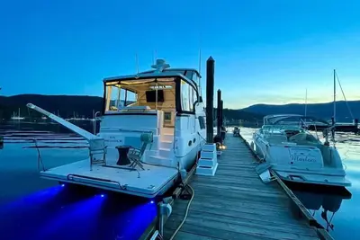 Image de Stay on a Big Beautiful Boat - 2 Bdr, Sleeps 4