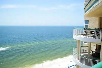 Image de Penthouse on the Gulf! Hot-tub, 3 pools, Tennis and Free daily Activities!