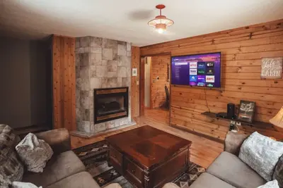 Image de Hot Tub| King Bed | Private Forest |Old Mans Cave