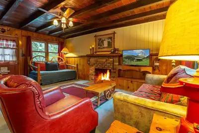 Image de Wild Bill's - Western Themed | Ponds & Streams