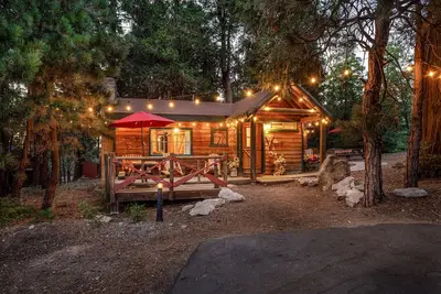 Image de Fisherman's Hideaway - Two Bedroom | Two Beds | Full Bathroom | Sleeps Five