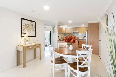 Image de Spacious 2 Bed/2 Bath Garden Apartment Aircon, Spacious 2 Bed Garden Apartment
