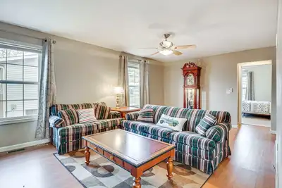 Image de Furnished Deck: Pet-Friendly Home in Warsaw