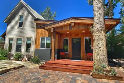 Image de Super location in Old Town. Sleeps up to 10 in 4 king beds, 2 sofas. 2 kitchens