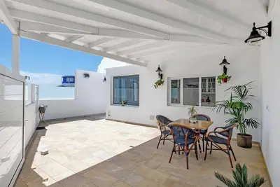 Image de Maison de vacances 'El Pasero' avec vue sur les montagnes, terrasse privée et Wi-Fi