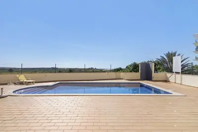 Image de Appartement 'Pescadores Beach View' avec vue sur la mer, piscine partagée et Wi-Fi
