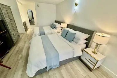 Image de Best Location! Pool - Parking - WiFi - Tv & more