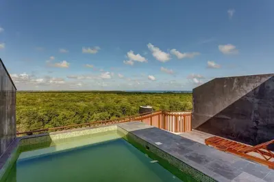 Image de Ocean Views, Lux Community, Private Rooftop Pool