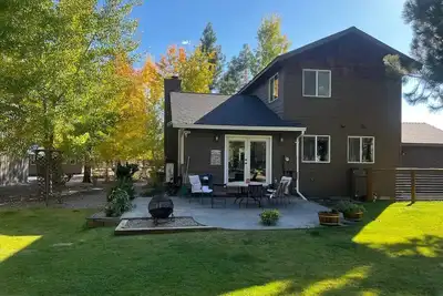 Image de Cozy, relaxing house near La Pine State Park. Dogs ok!