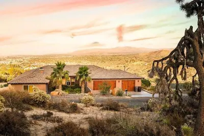 Image de Desert villa w/ great views, hot tub and mini-golf