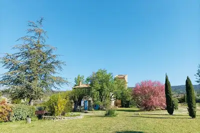 Image de Mas Le Cèdre, Parc Naturel du Luberon