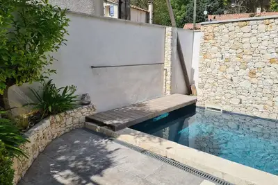 Image de Grand loft moderne avec Piscine aux Portes des Cévennes!