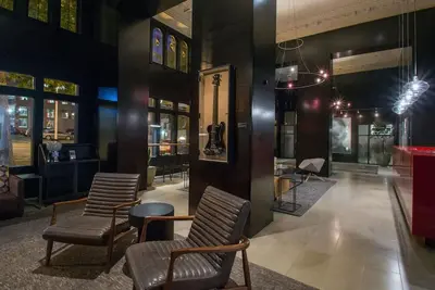 Image de Artistic Seattle's Retreat - Friends & Family Fun, Happy Hour Fun | 4 Units