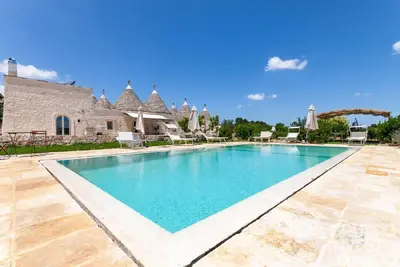 Image de Red Mulberry Trullo