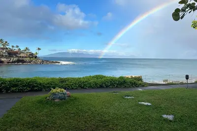 Image de Breathtaking 1 Bed True Oceanfront Retreat at Napili Point Resort in West Maui