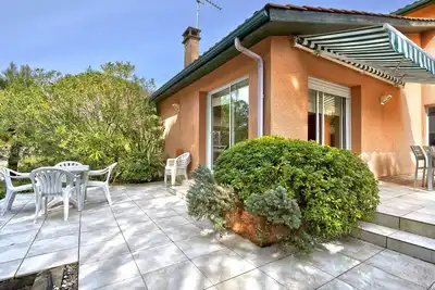Image de Villa au Pyla-sur-Mer, au calme, proche plage, pour 8 pers. avec jardin, terrasses et tout confort
