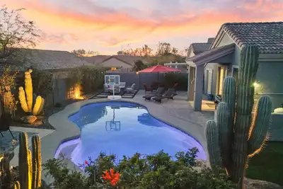 Image de Family Friendly Retreat - Heated Pool - Pets ok!