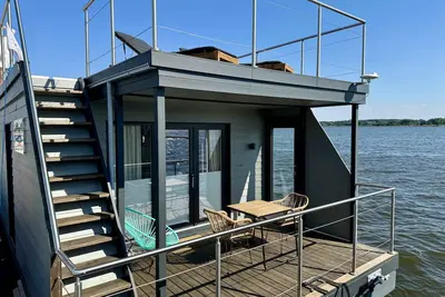 Image de Hausboot Bikini für 4personen mit Großzügiger Dachterrasse am Ostseefjord Schlei
