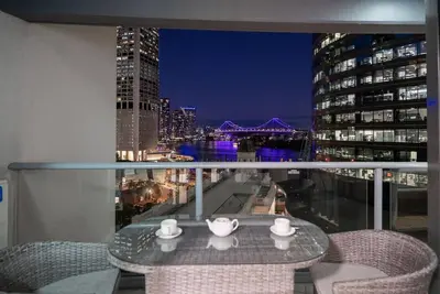 Image de 2b1b Haven - Story Bridge Views & Parking