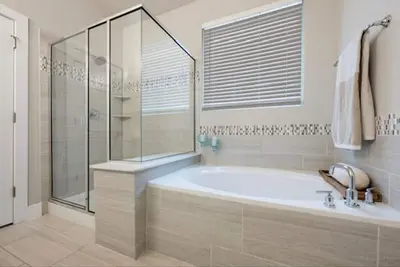 Image de Long-term rental in Georgetown: Charming home, serene neighborhood, & location!