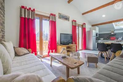 Image de Maison 'Gîte Les Mélèzes' avec vue sur les montagnes, balcon et Wi-Fi
