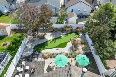 Image de Embrace coastal living in this lovely home nestled in the best Jersey shore town