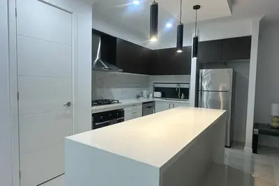 Image de Brand new just built property, near amenities, spacious, huge family size