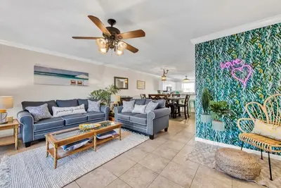 Image de Misty Cove #116 | Pool & Beach Access Nearby
