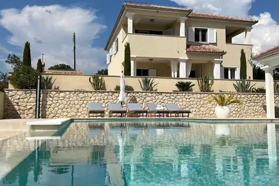 Image de Moderne Ferienwohnung mit Blick auf das Meer Lavanda Nr. 1