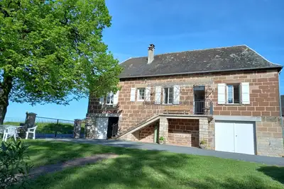 Image de Au sud-ouest de Brive joli gîte \"Le Tilleul\" à deux pas de la Dordogne et du Lot