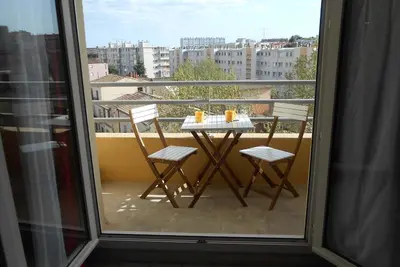 Image de Charmant T1 Avec Parking Et Wifi Proche Centre Et Station Tram