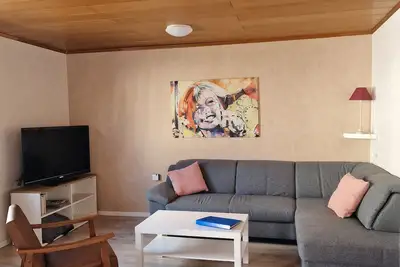 Image de GroĂźzĂĽgige Ferienwohnung 4+1 Personen, 2 Schlafzimmer