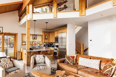 Image de Lake Tahoe - Lake View and Pet Friendly!