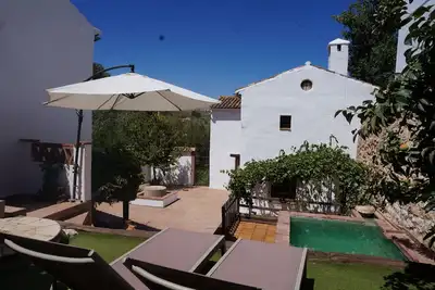 Image de Tranquilidad Rural. Molino Viejo de Salar