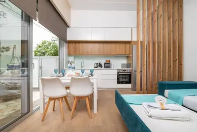 Image de Hyacinthus Executive Suite 5 Min to Beach