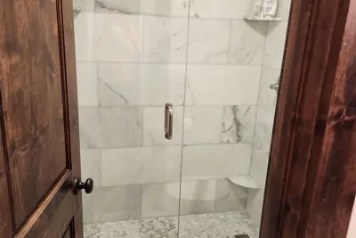 Image de Fully Renovated 3bd 3 Ba Condo on Sandstone Bus Route Tov #034778