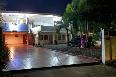 Image de Cozy 4-bedroom house with WiFi and Ac in enchanting Isabela