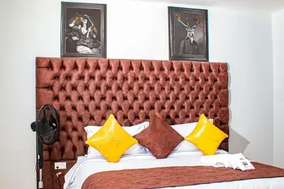 Image de Luxury 3 Bedroom Self Catering Apartment- Masvingo