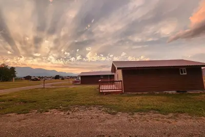 Image de Circle R Cabin 2, Private Ranch, Mountain Views