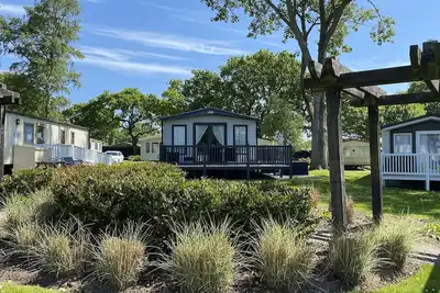 Image de Hopton Lodge Retreat, pet friendly, with pool in Hopton-On-Sea
